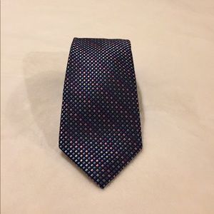 Shiny xmi platinum tie